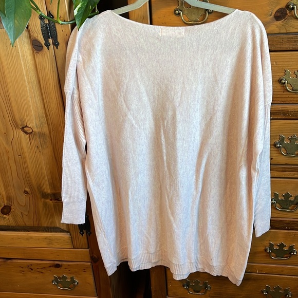 🍁Orange NWT longsleeve, oversize sweater with rabbit hair - Picture 3 of 9